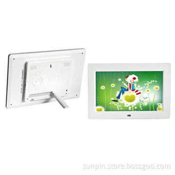 Multifunction Digital Photo Frame with 1,024*600 Resolution